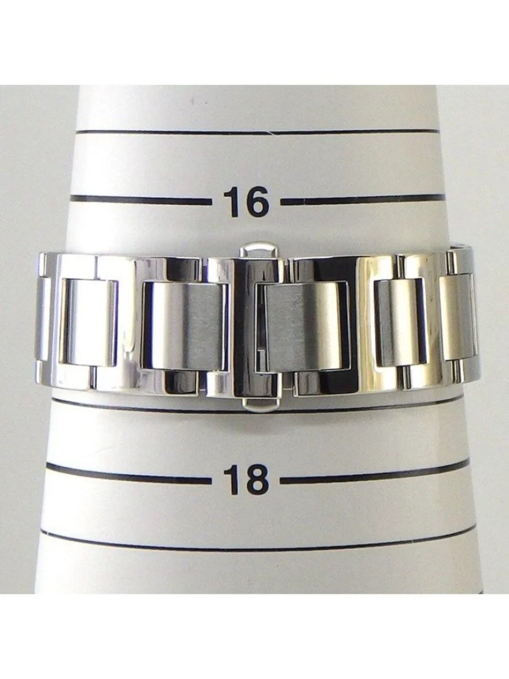 Cartier commercial model